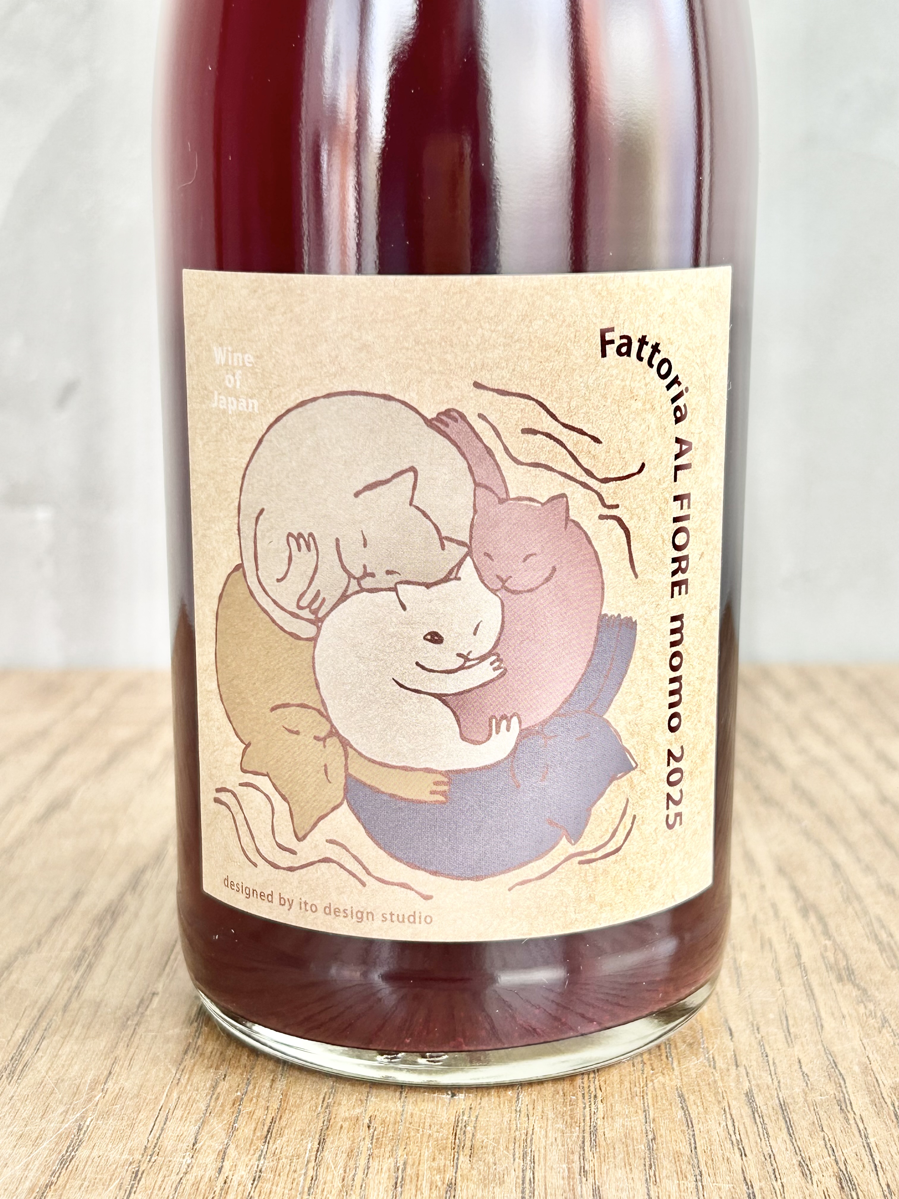 momo 2025 NECO シリーズ詳細