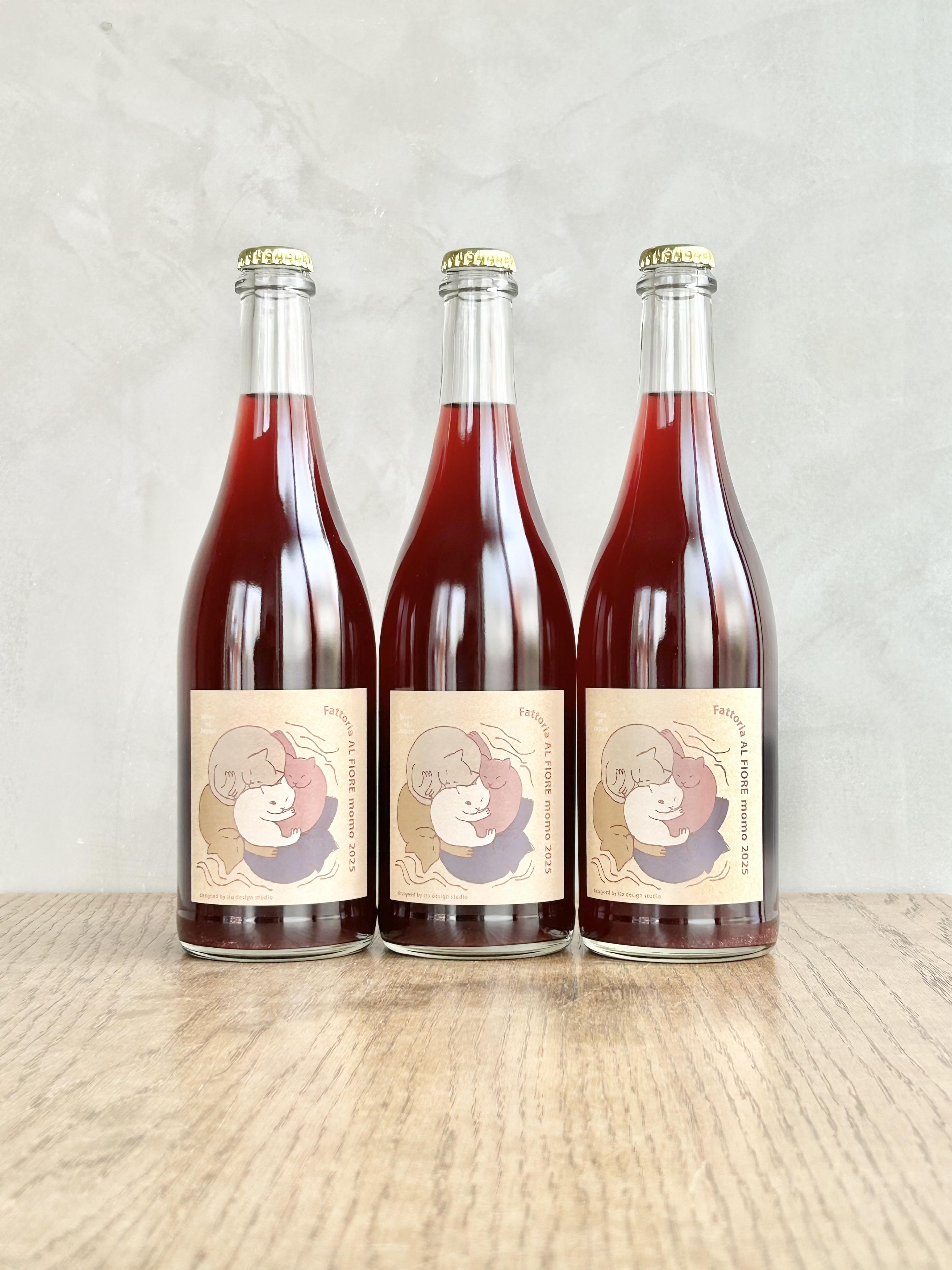 momo 2025 NECO シリーズ詳細